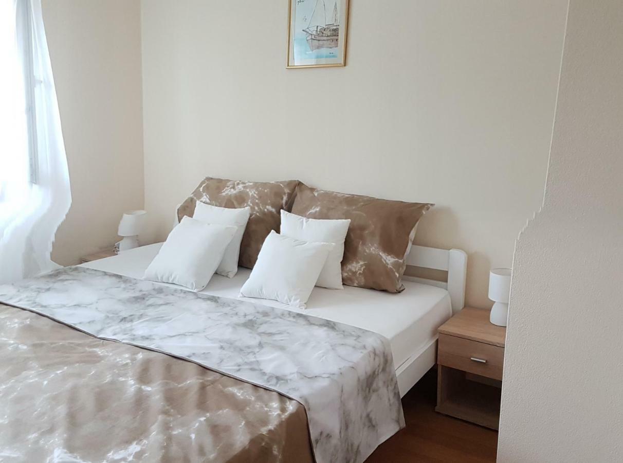 Apartment Anamaria Шибеник Екстер'єр фото
